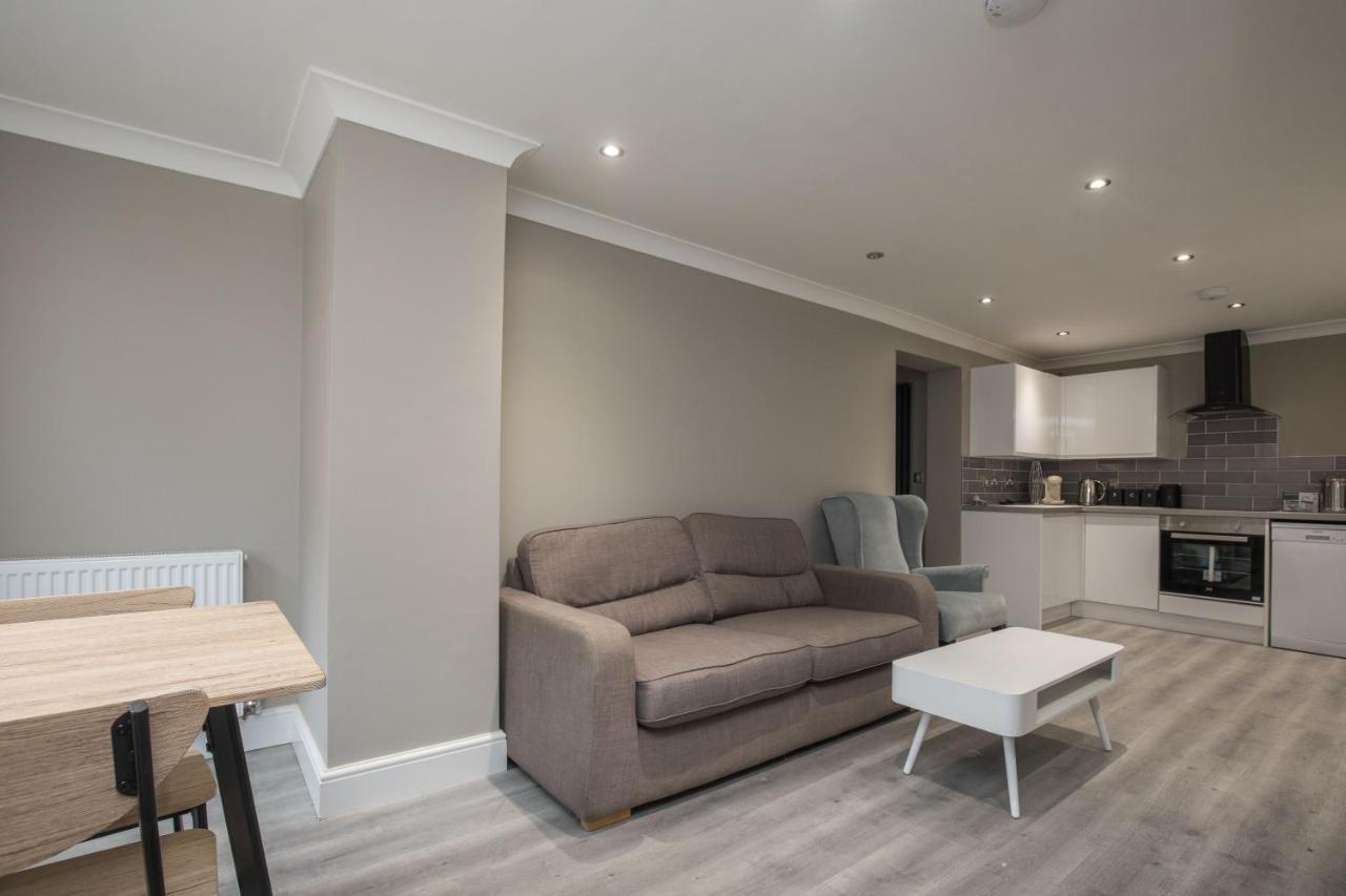 Riverside Central Kingston Flat 1B Surbiton 외부 사진