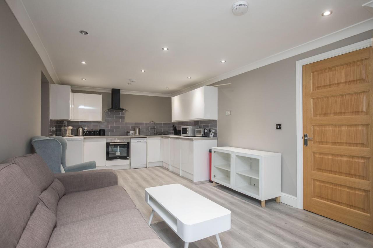 Riverside Central Kingston Flat 1B Surbiton 외부 사진